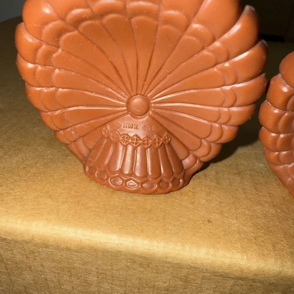 Vintage Hallmark Thanksgiving Colorful Turkey Salt Pepper Shakers Plastic Lot 2